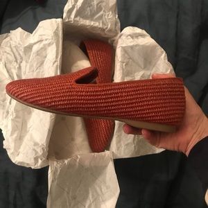 The Starling loafer 7.5, in versatile Paprika